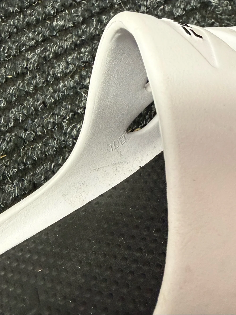 Fila lightweight slides